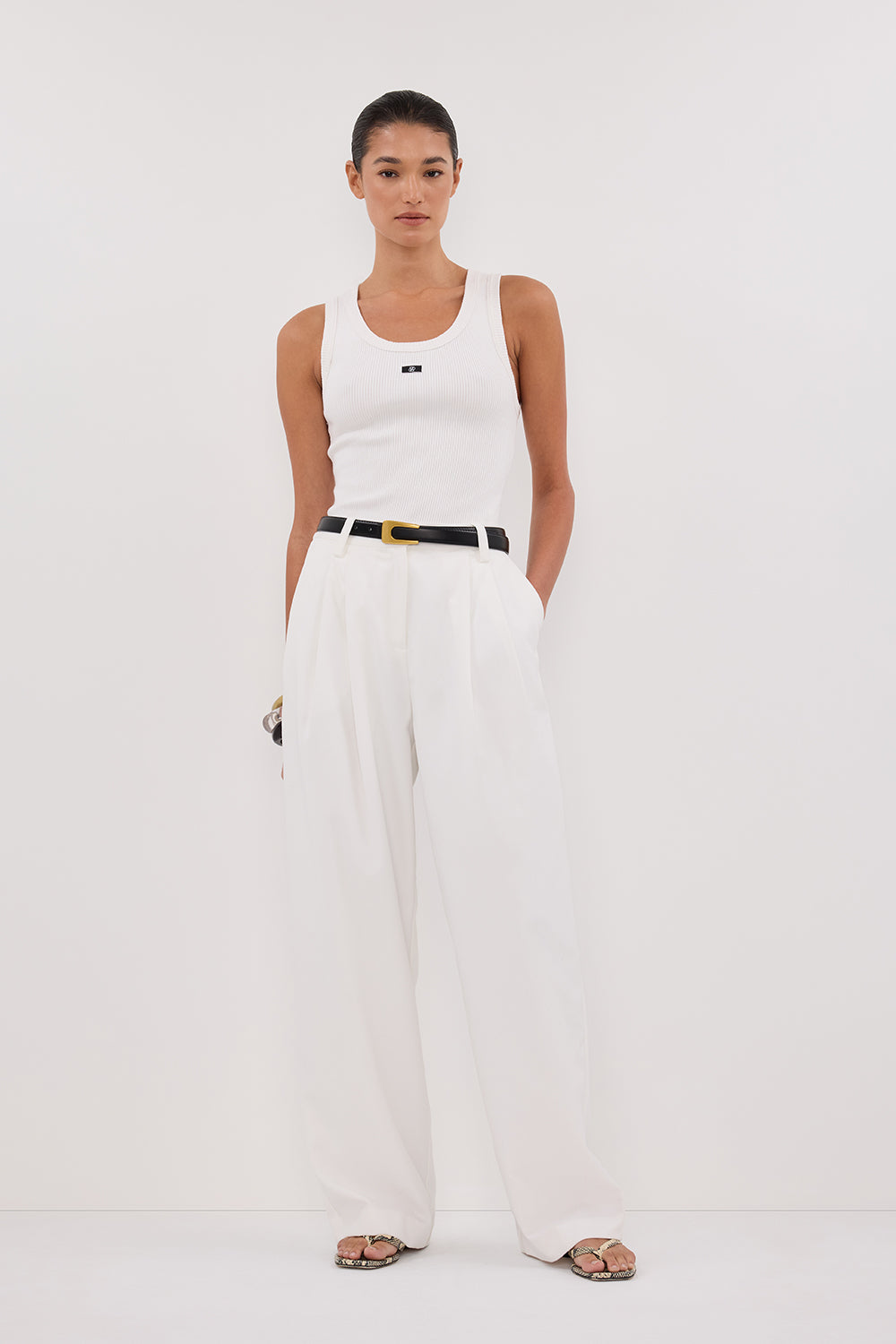 SIGNATURE OFF WHITE TANK