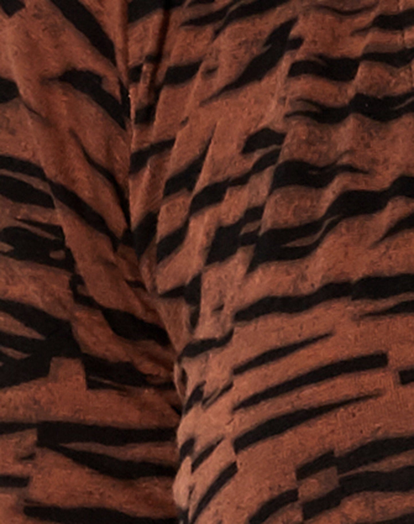 Lieneva Crop Top in Abstract Tiger Brown